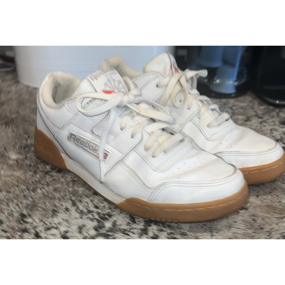 reebok classic Size 8 White